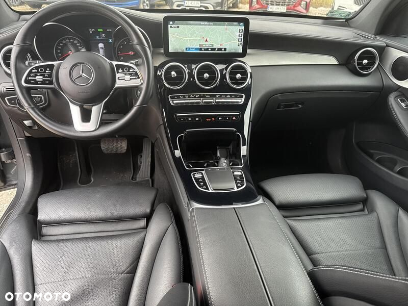 Mercedes-Benz GLC - 23