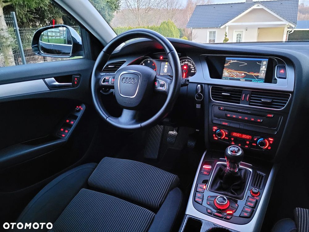 Audi A4 Avant 2.0 TDI DPF Attraction - 10