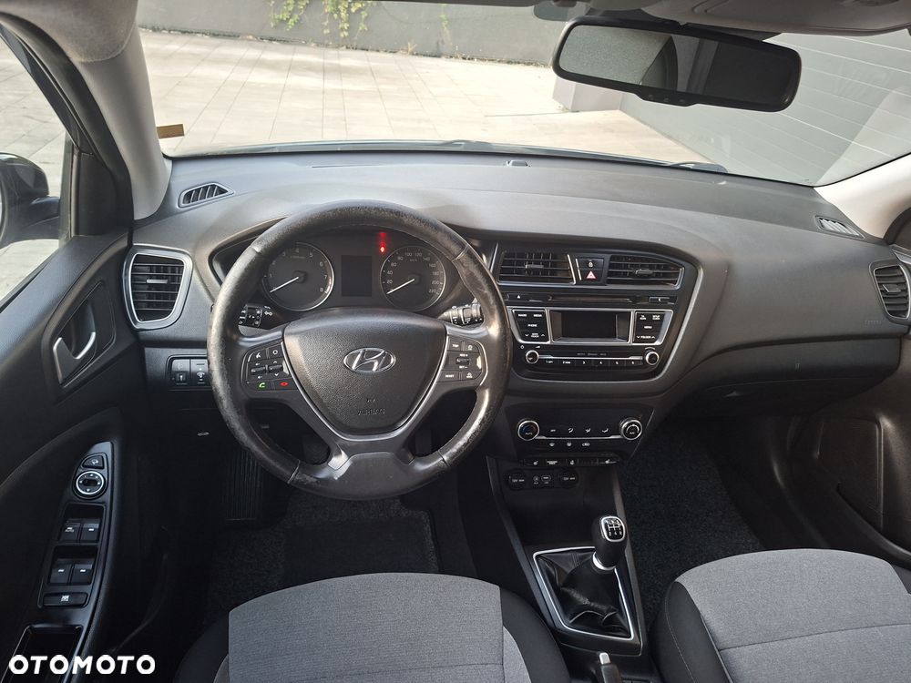 Hyundai i20 - 10
