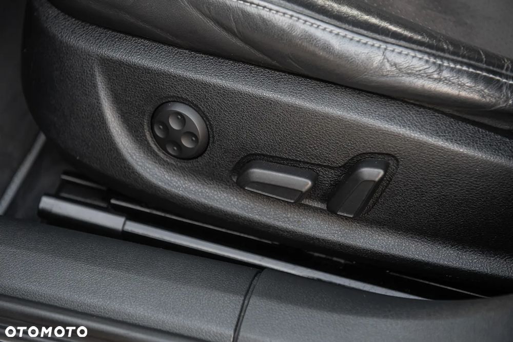 Audi A6 Avant 3.0 TDI DPF quattro S tronic sport selection - 18