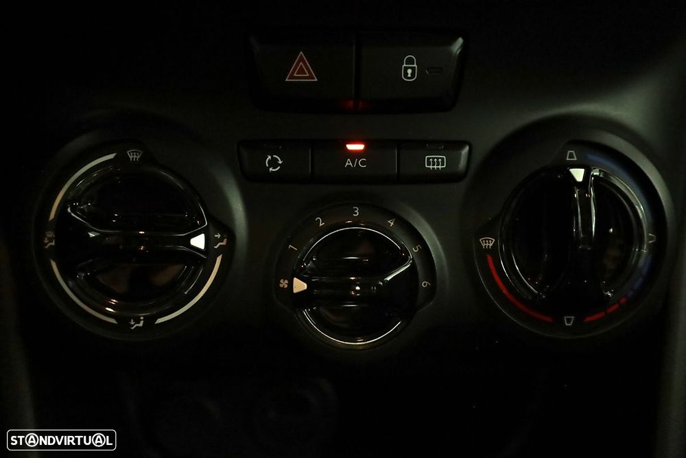 Peugeot 208 1.2 PureTech Active - 13