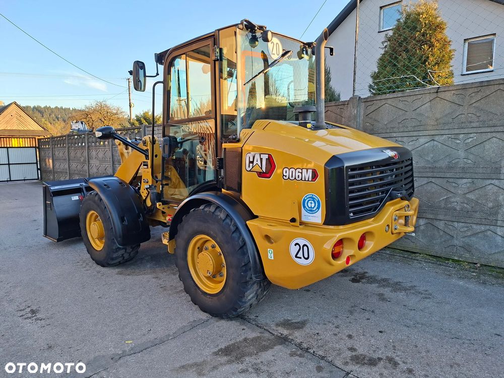 Caterpillar CAT 906 M - 8