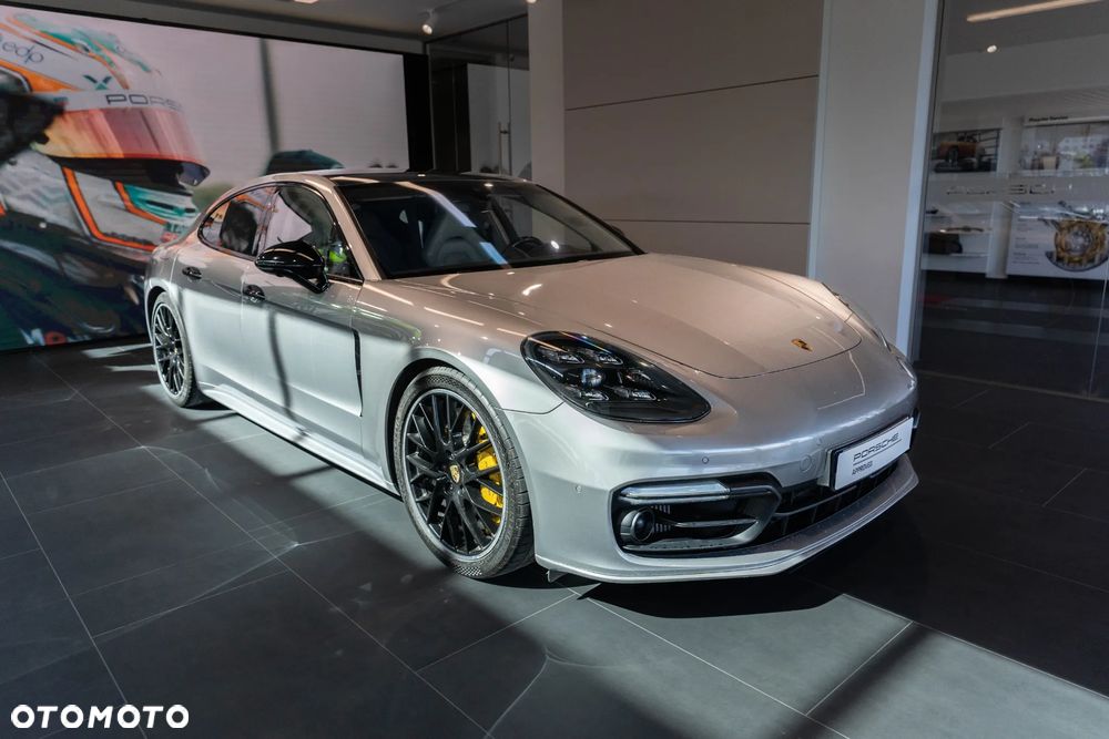Porsche Panamera Turbo - 5