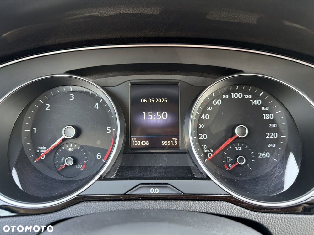 Volkswagen Passat 2.0 TDI EVO Elegance DSG - 16
