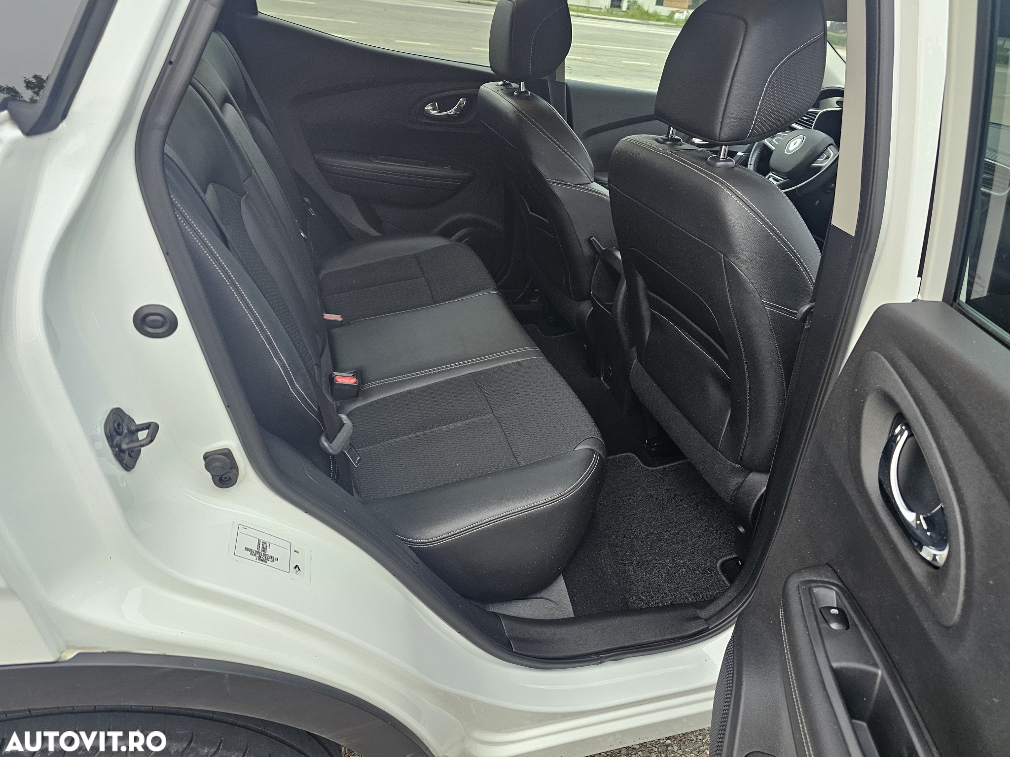 Renault Kadjar 1.6 DCI 4X4 Zen - 9