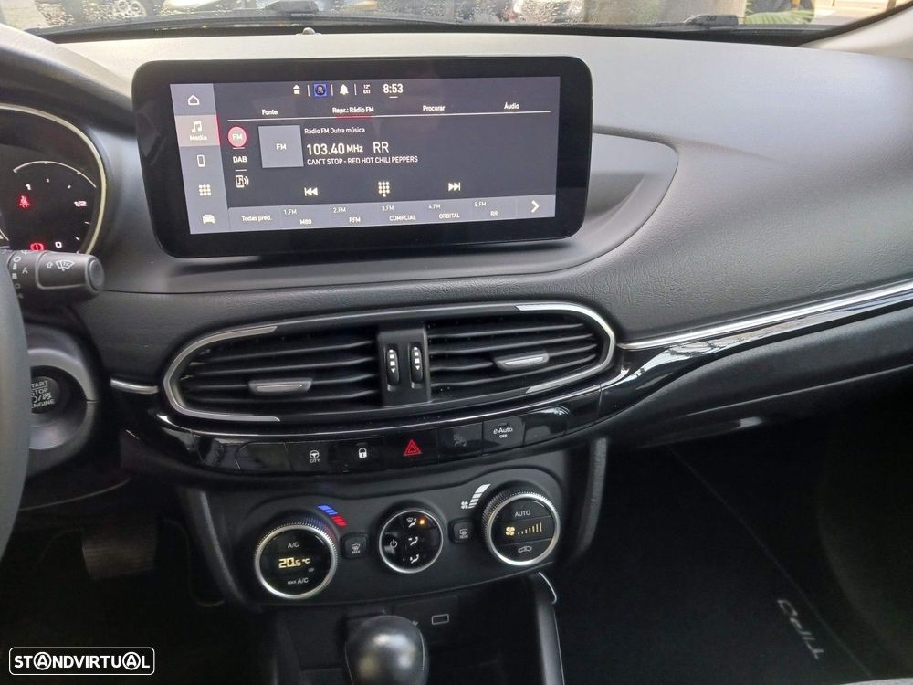 Fiat Tipo Station Wagon Cross 1.5 GSE T4 Cross DCT — fotografia 16