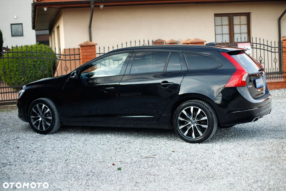 Volvo V60 D3 Summum - 11