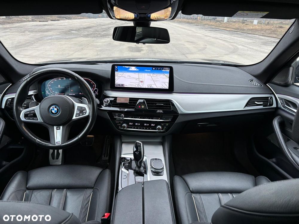 BMW Seria 5 530e M Sport sport - 32