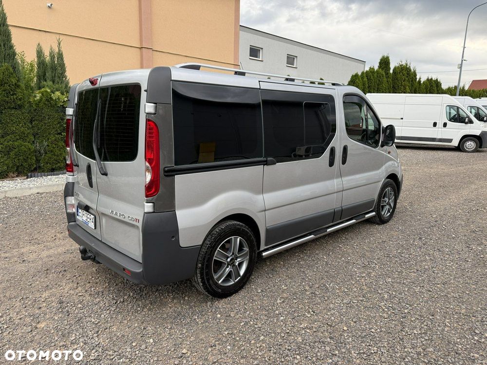 Opel Vivaro - 8