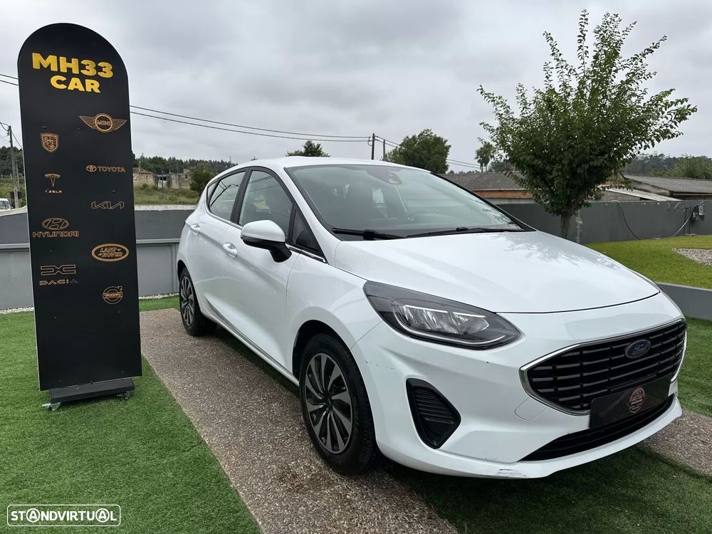 Ford Fiesta 1.0 EcoBoost Hybrid S&S TITANIUM - 2