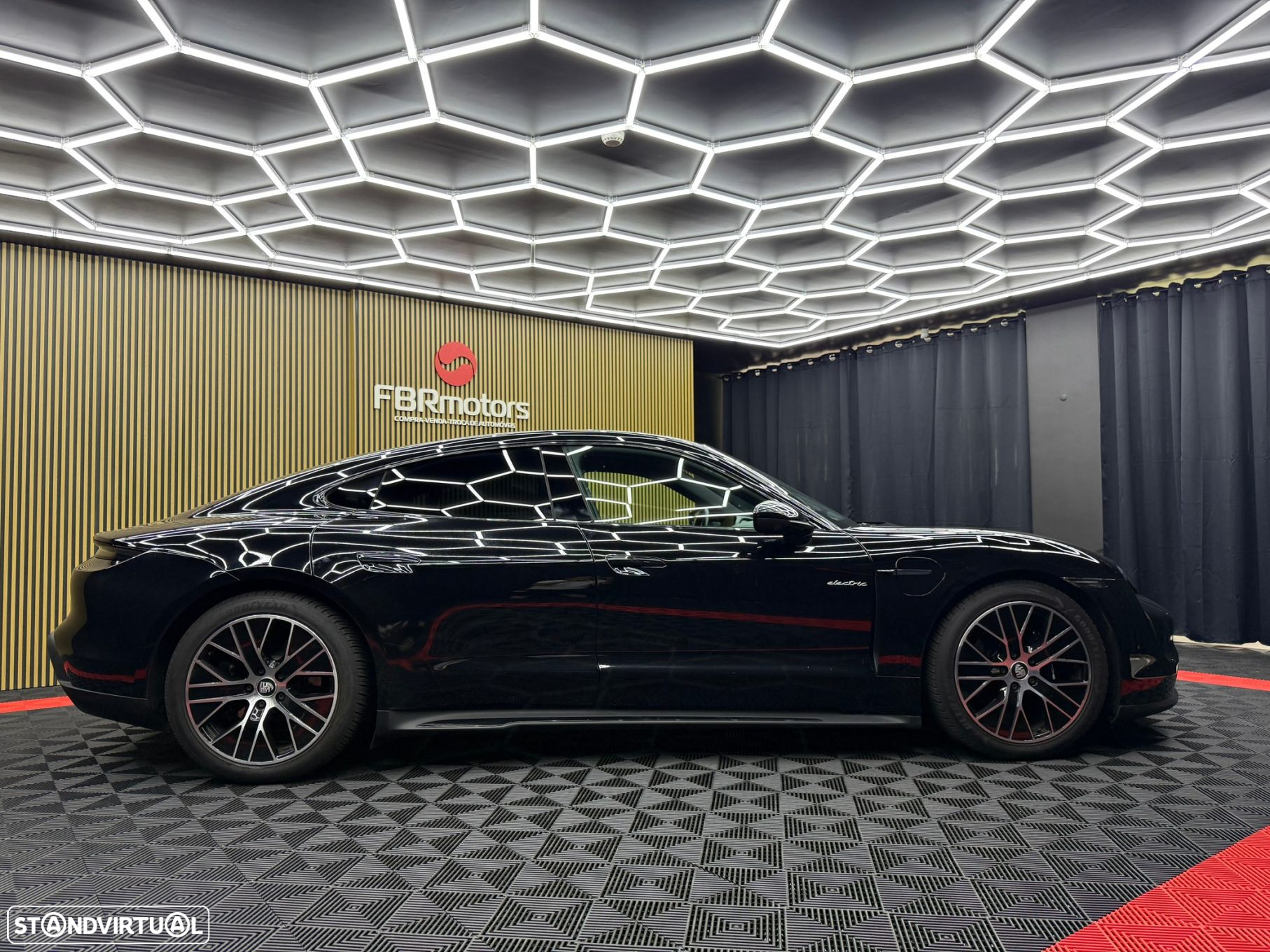 Porsche Taycan 4S bateria Performance Plus - 4