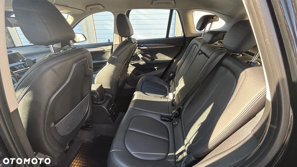 BMW X1 xDrive18d - 10