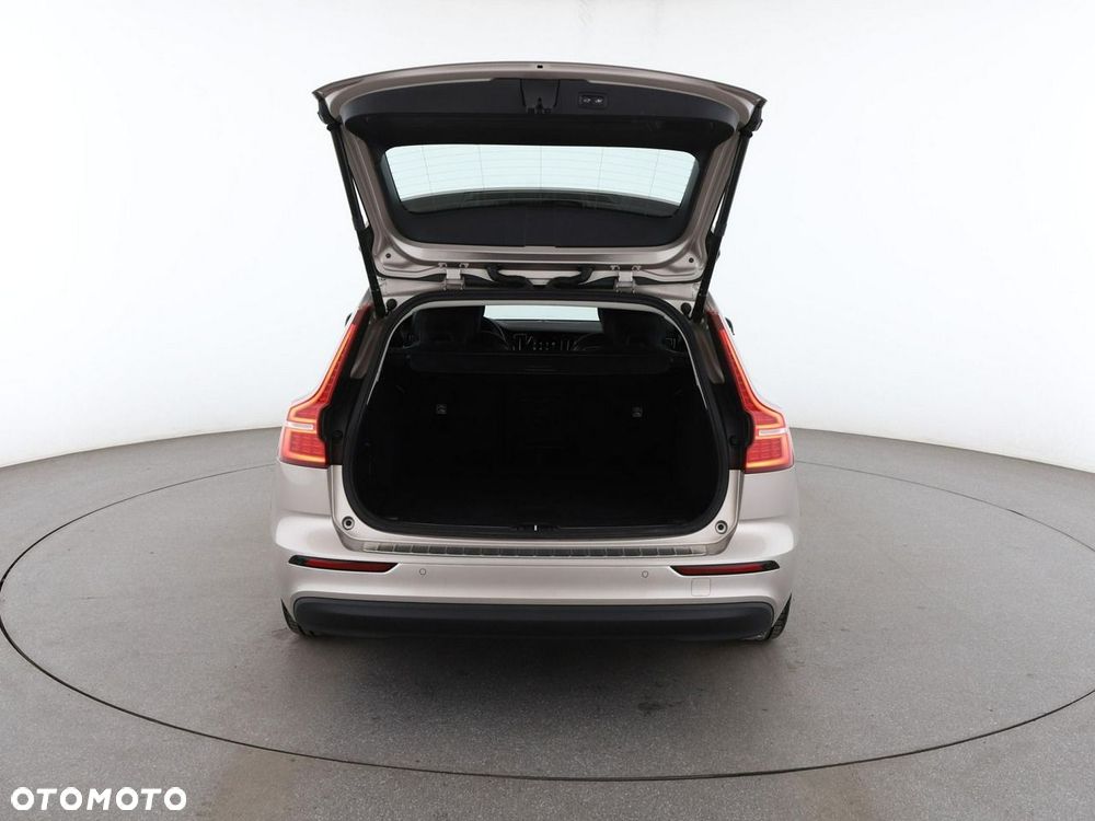 Volvo V60 B4 D Core - 20