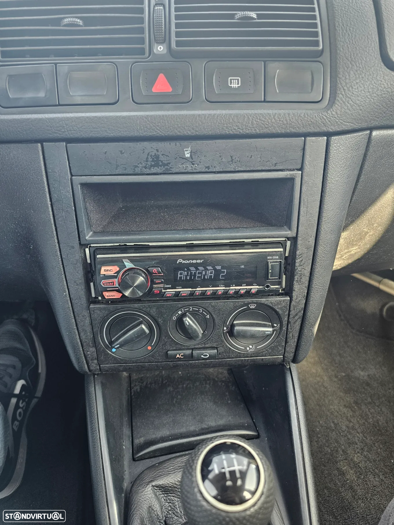VW Golf 1.9 TDi Highline - 9