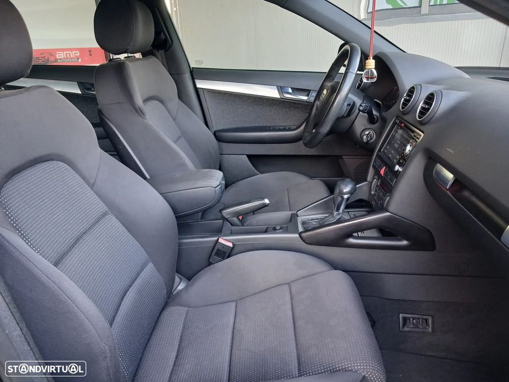 Audi A3 Sportback 2.0 TDi Sport S tronic - 13