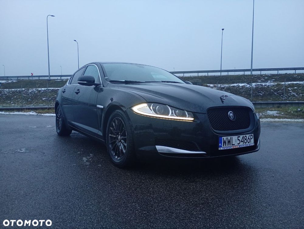 Jaguar XF 2.2 D - 3