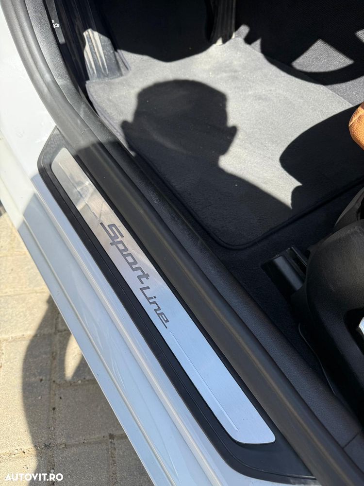 BMW Seria 5 530d Touring Aut. Sport Line - 4