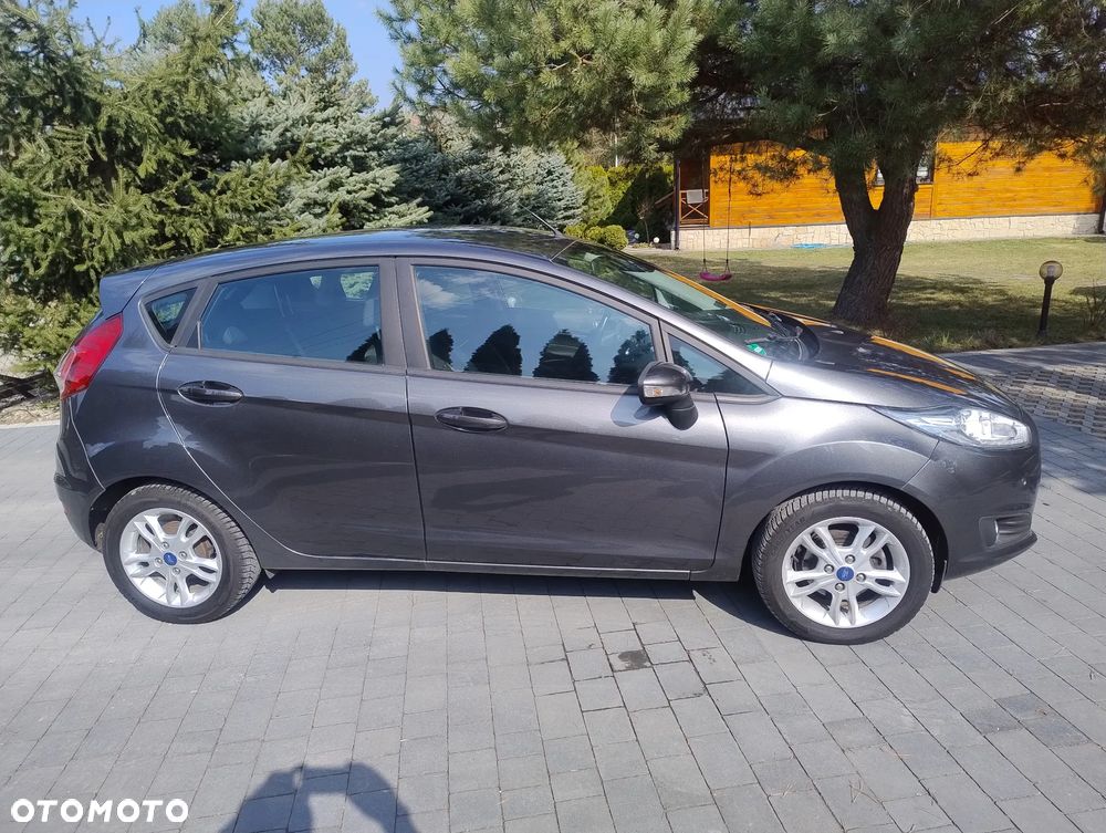 Ford Fiesta 1.0 EcoBoost STart-Stop Titanium - 4