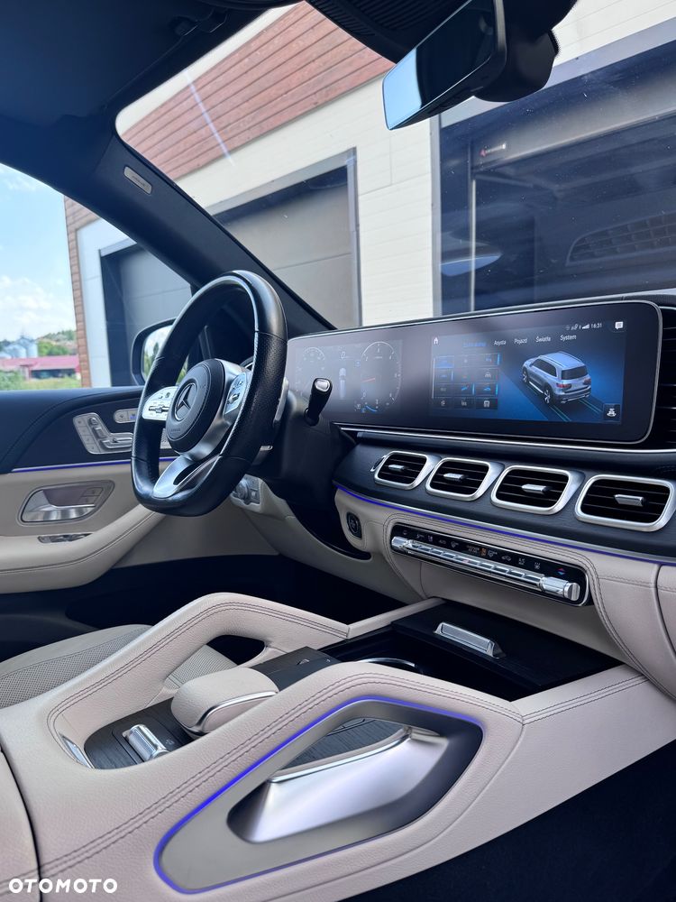 Mercedes-Benz GLS - 13