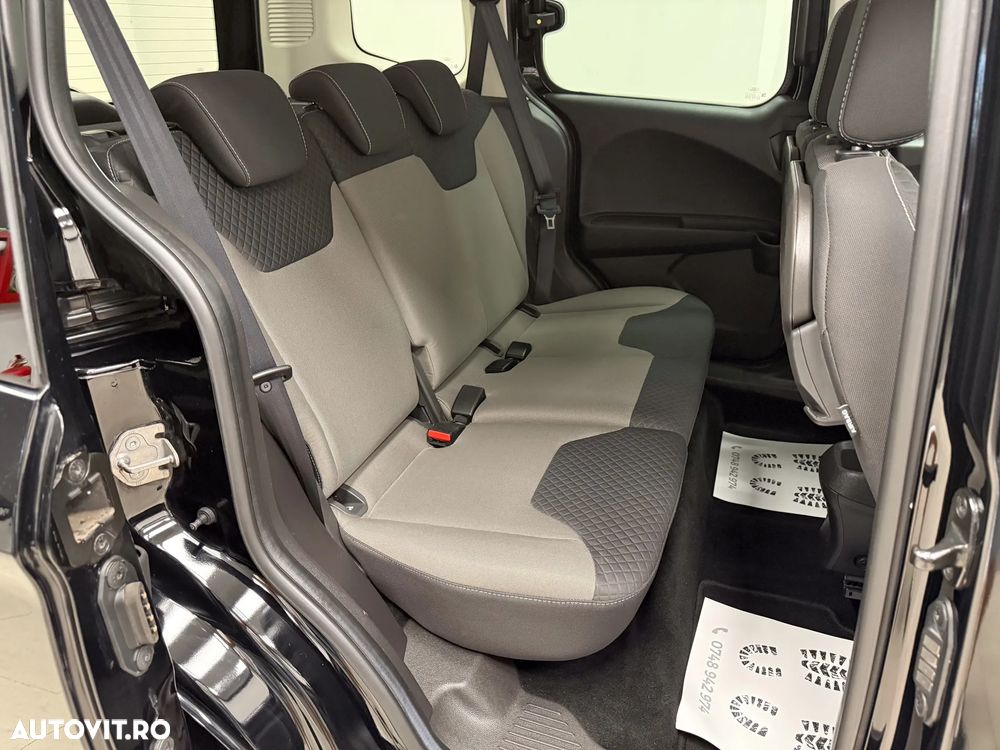 Ford Tourneo Courier 1.0 EcoBoost Titanium - 15
