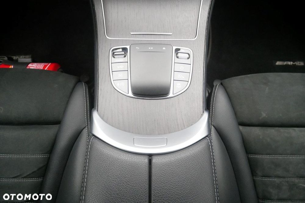 Mercedes-Benz GLC - 11