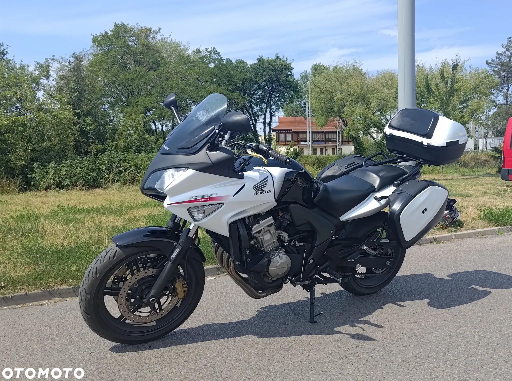 Honda CBF - 2
