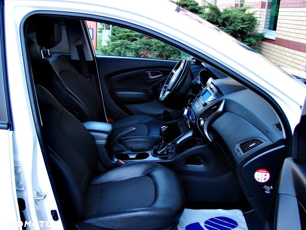 Hyundai ix35 1.6 2WD Fifa World Cup Edition - 7