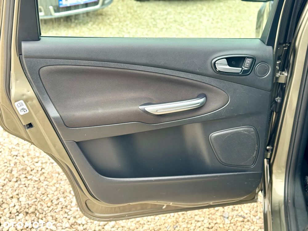 Ford Galaxy 2.0 FF Titanium - 15