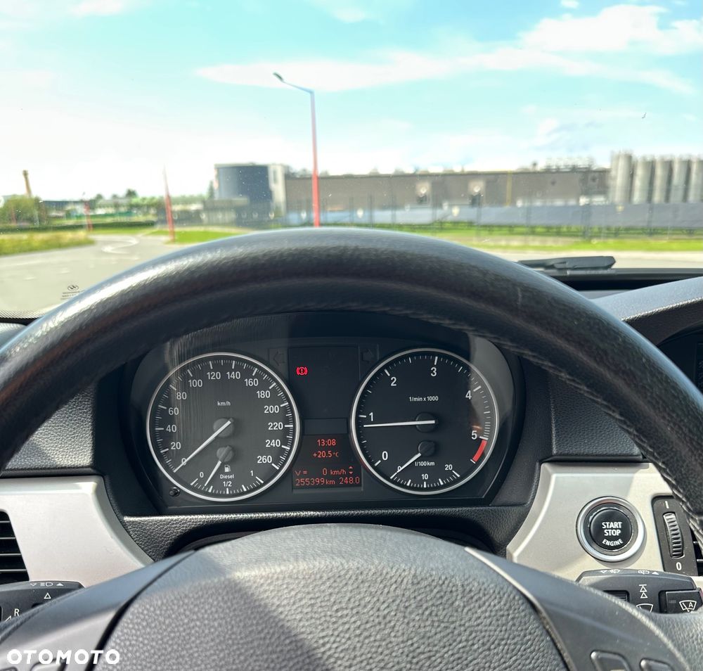 BMW Seria 3 318d - 10