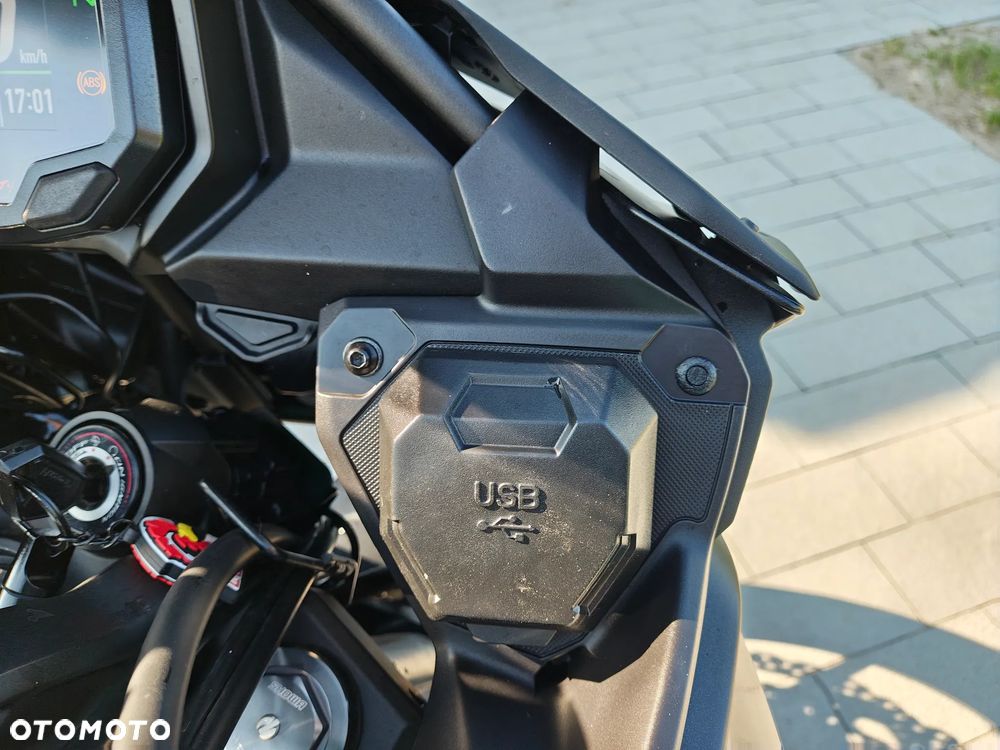 Kawasaki Versys 650 - 30