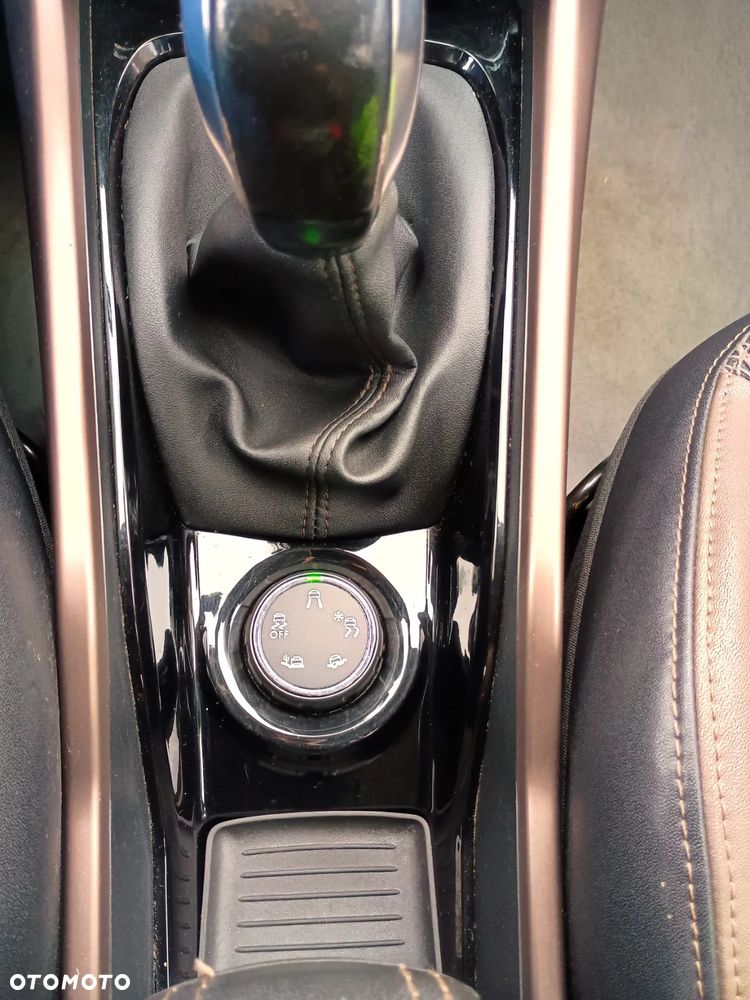 Peugeot 2008 e-HDi FAP 92 STOP & START Allure - 12