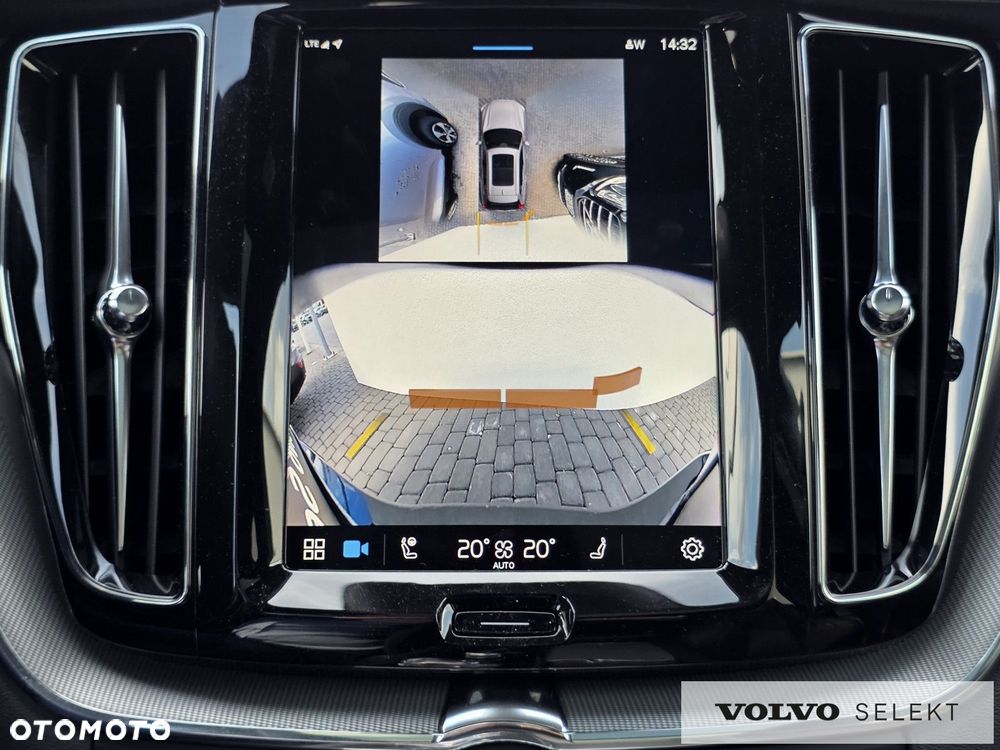 Volvo XC 60 - 30
