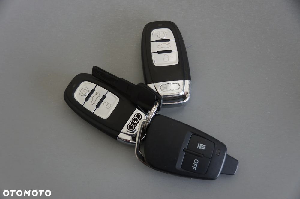 Audi A4 Limousine 2.0 TDI DPF clean diesel quattro S line Sportpaket - 30