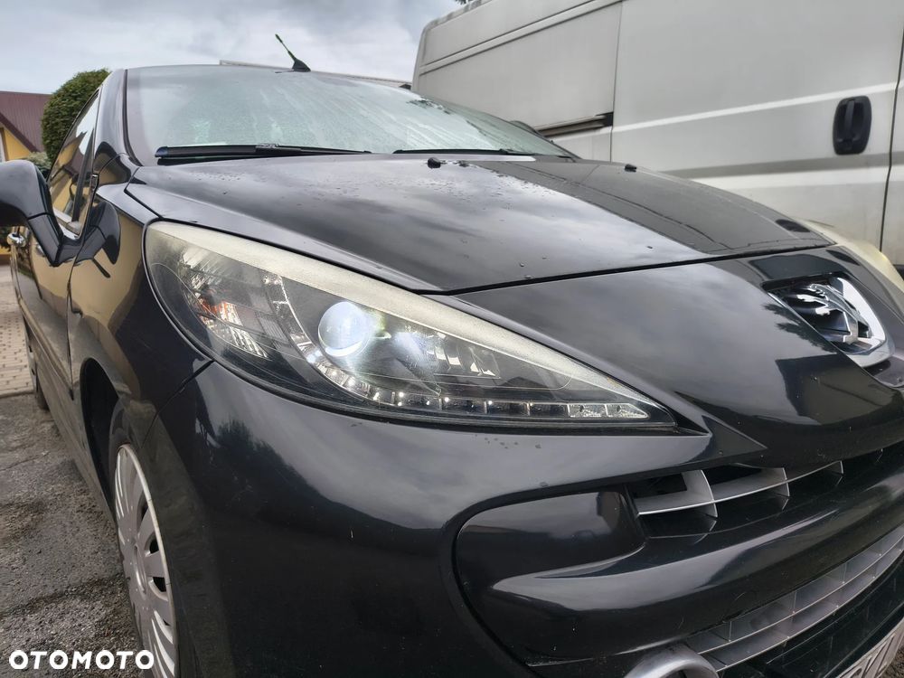 Peugeot 207 CC - 1