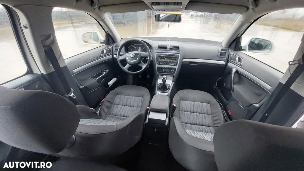 Skoda Octavia Combi 2.0 TDI DPF 4x4 AllDrive - 7