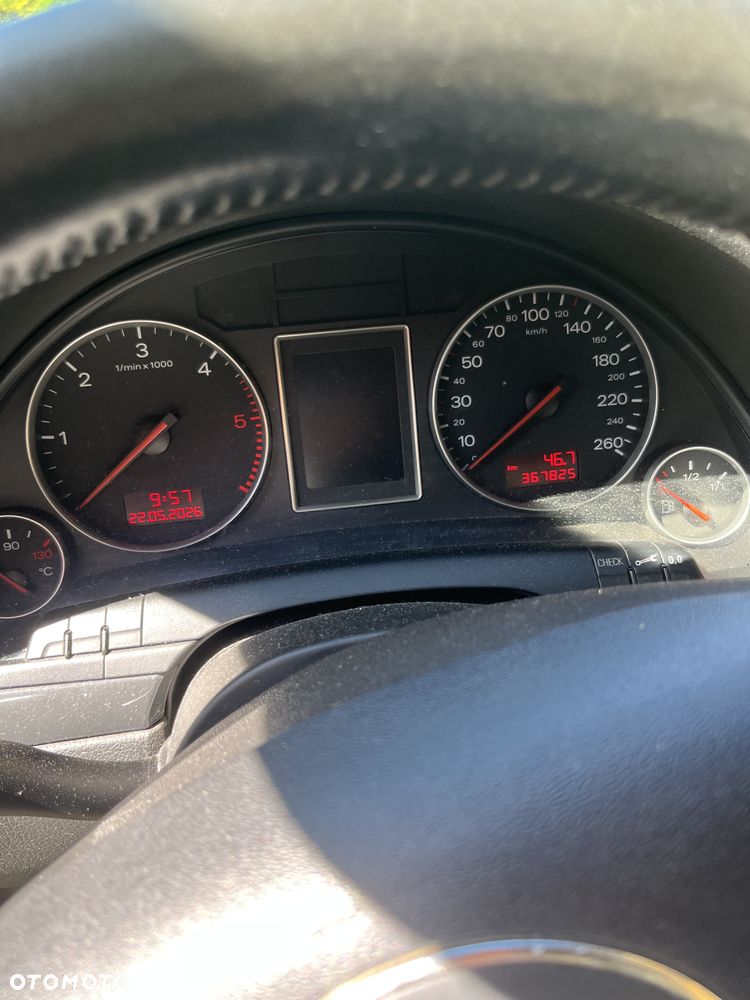 Audi A4 Avant - 4