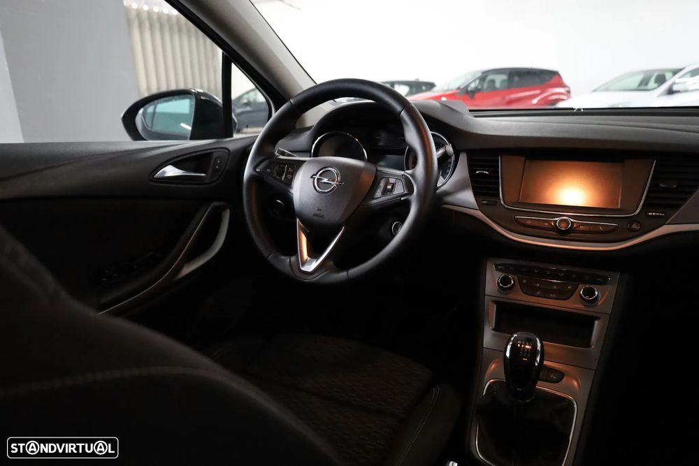 Opel Astra 1.6 D S&S 120 Anos - 8