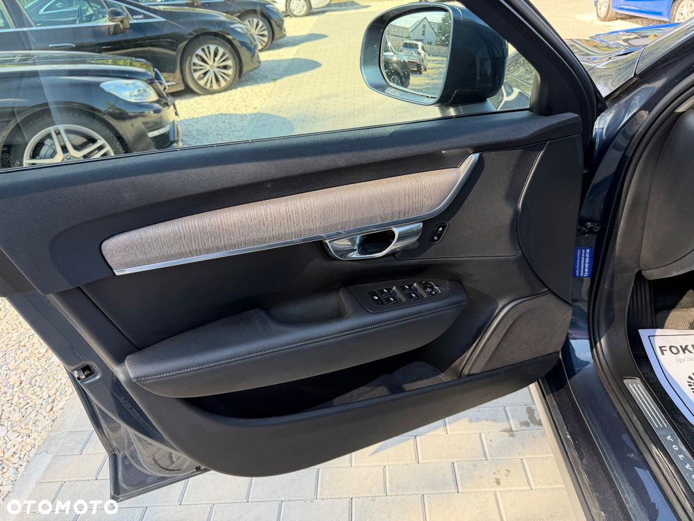 Volvo V90 Cross Country D5 AWD Pro - 18