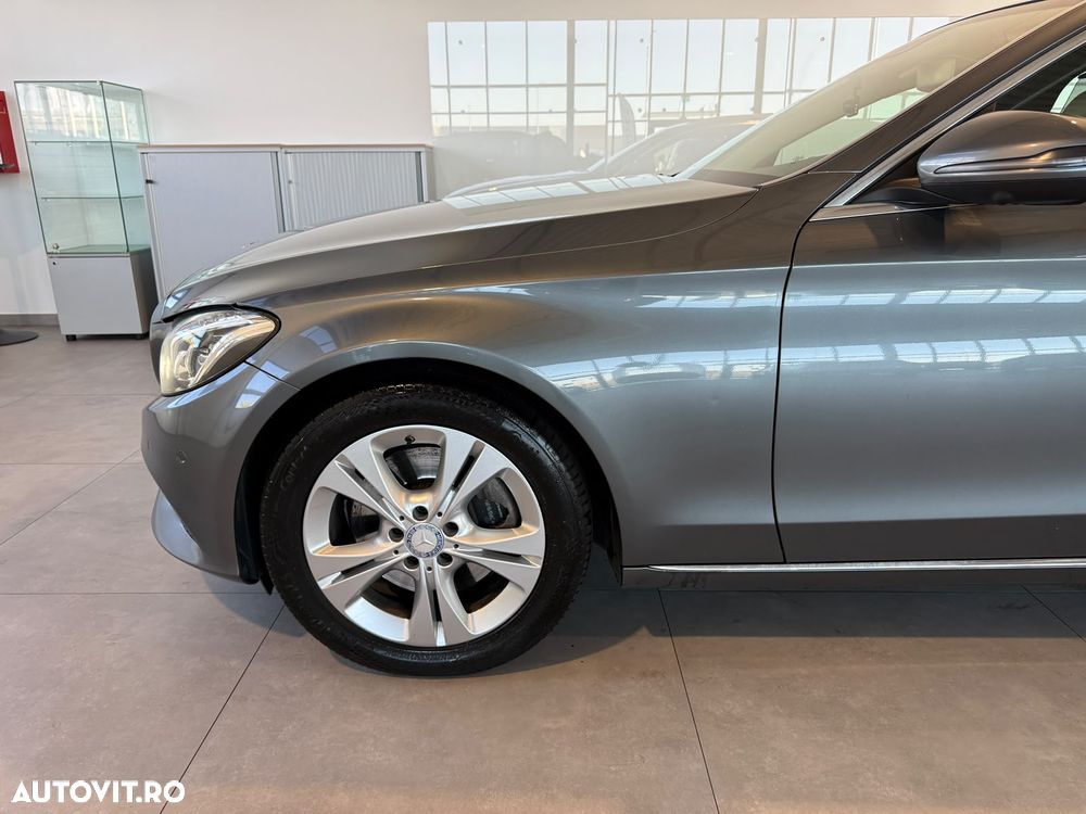 Mercedes-Benz C - 14