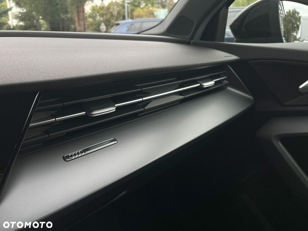 Audi A3 Sportback - 12