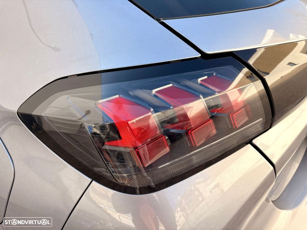 Peugeot 208 1.2 PureTech SE Style - 38