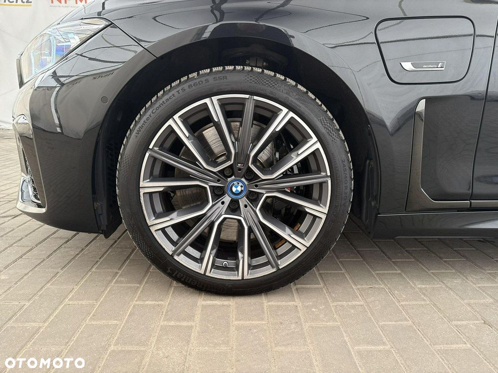 BMW Seria 7 - 21