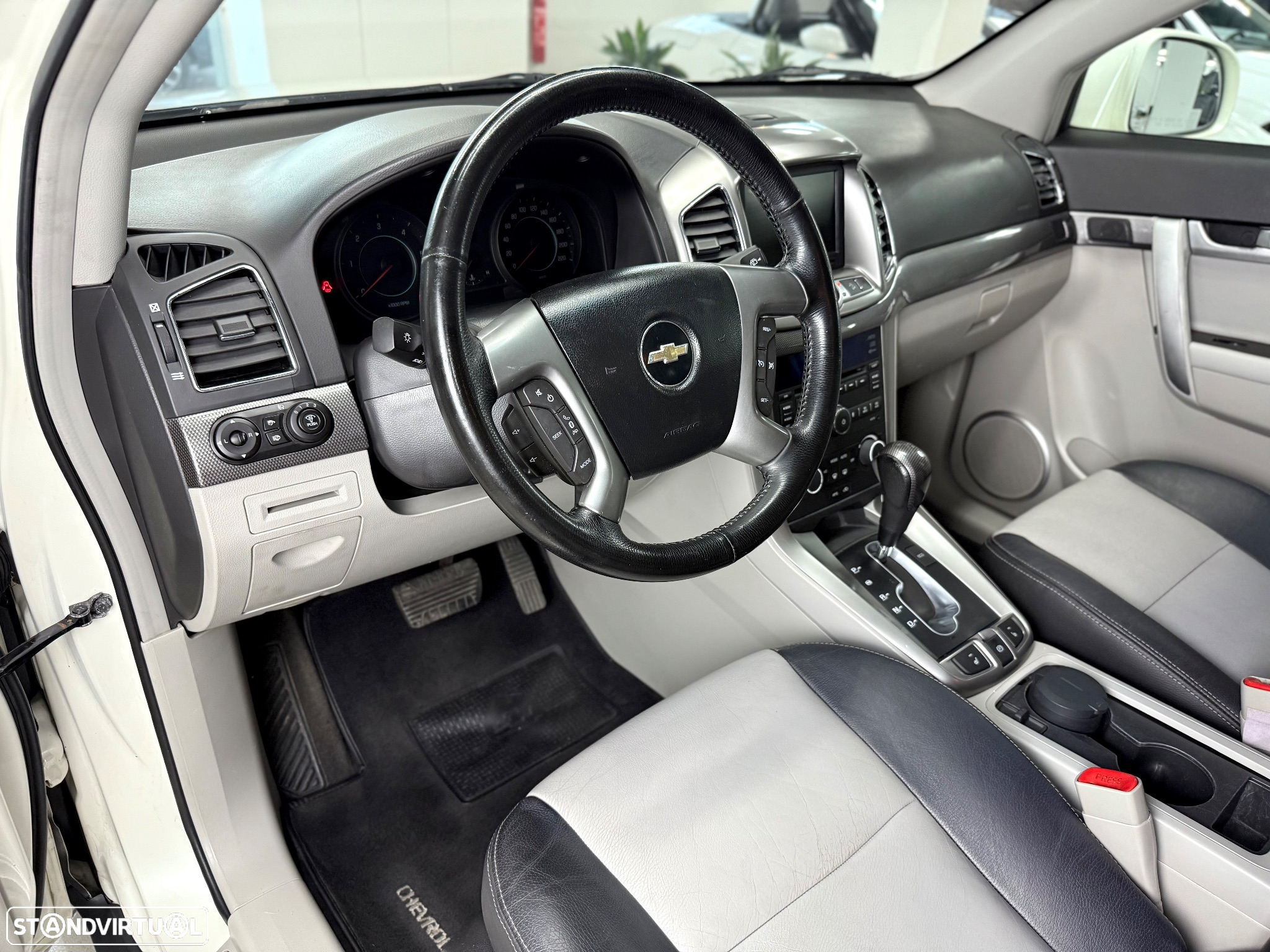 Chevrolet Captiva 2.2 VCDi LTZ Aut. Jet Black - 14