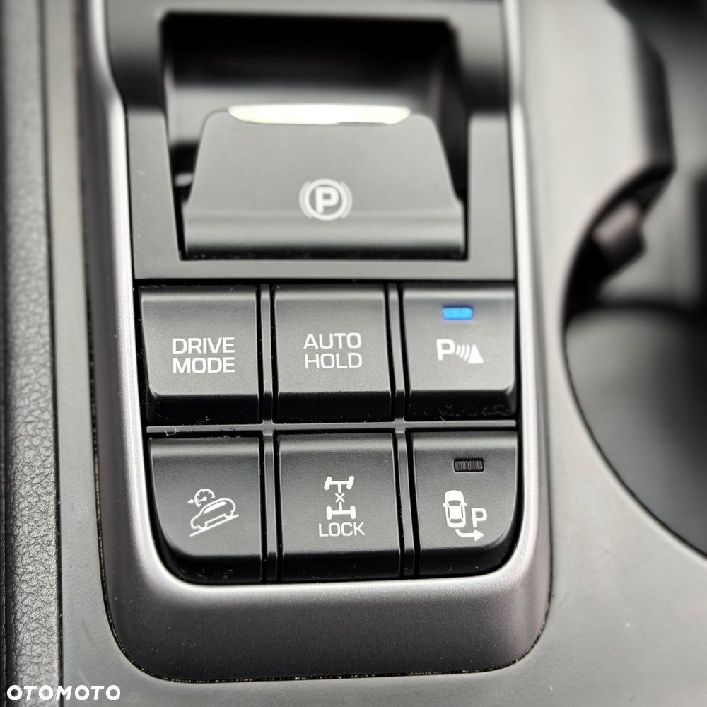 Hyundai Tucson 2.0 CRDI 4WD Automatik Premium - 39