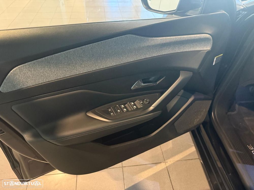 Peugeot 308 1.2 PureTech Allure - 8