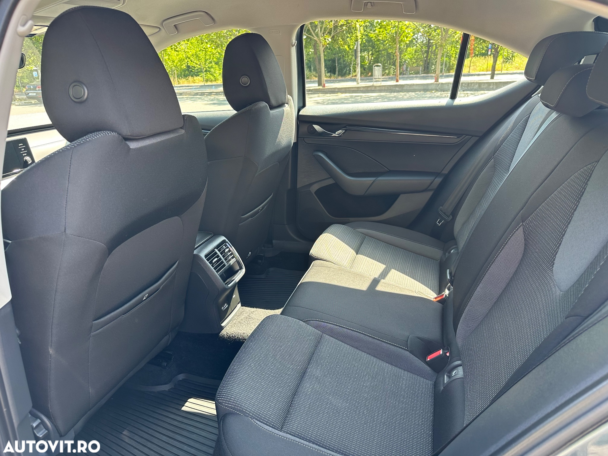 Skoda Octavia 2.0 TDI DSG Style - 5