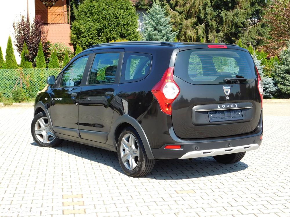 Dacia Lodgy TCe 130 GPF (7-Sitzer) Stepway - 4