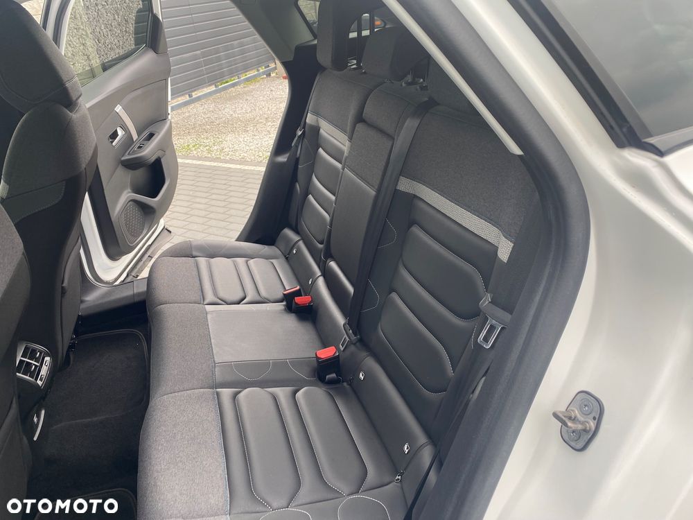 Citroën C4 PureTech 130 Stop&Start EAT8 FEEL PACK - 9