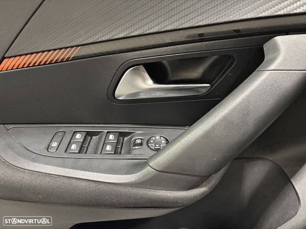 Peugeot 2008 1.2 PureTech Active Pack - 19