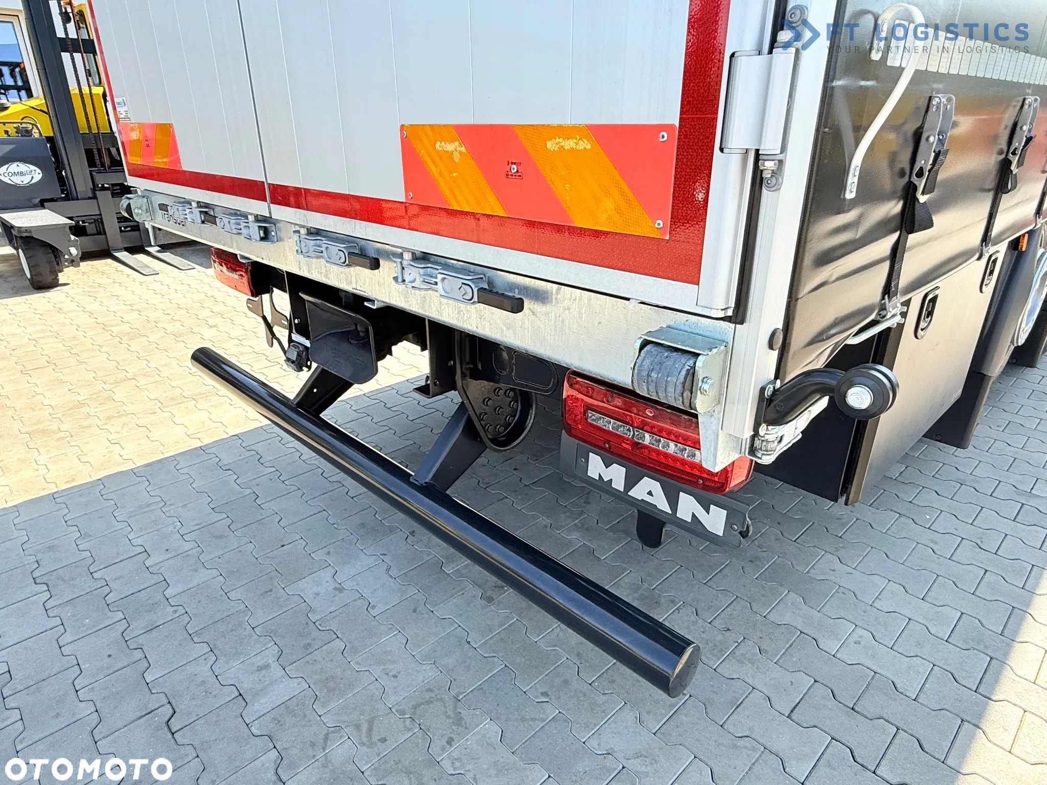 MAN TGX 26.470 / 19 PALET / OŚ SKRĘTNA / ŁADOWNOŚĆ 15 TON / RETARDER / STAN IDEALNY - 12